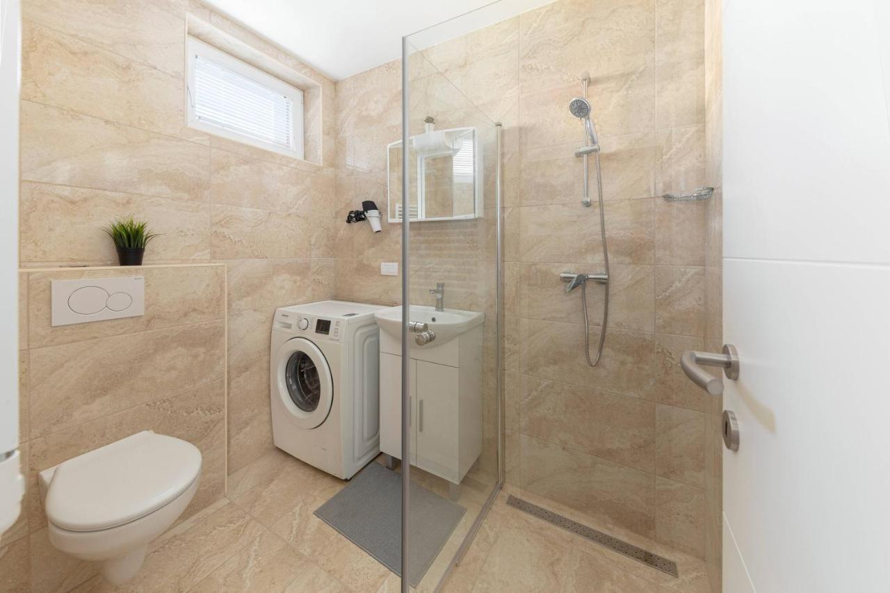 Berni Apartment *